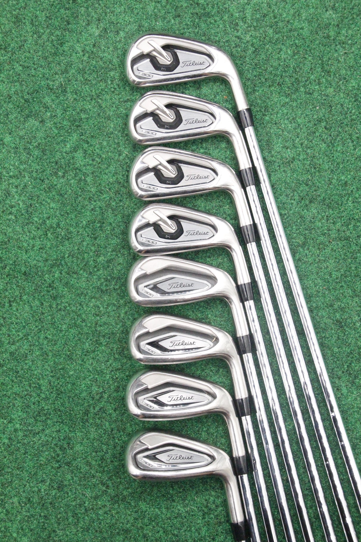 Titleist 2019 T300 Iron Set 4-PW AW R Flex Std