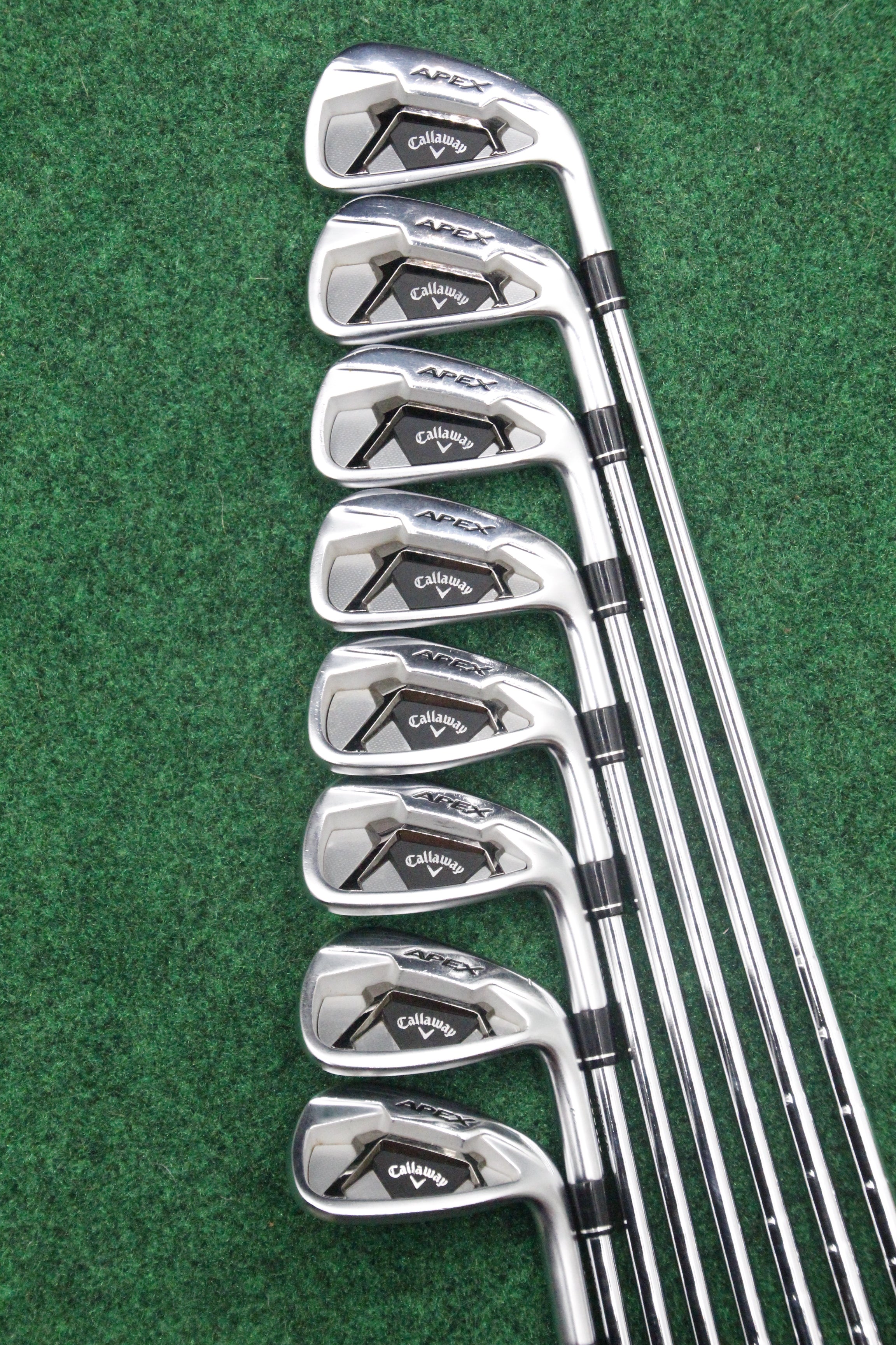 Callaway Apex 19  5 - PW, AW S Flex