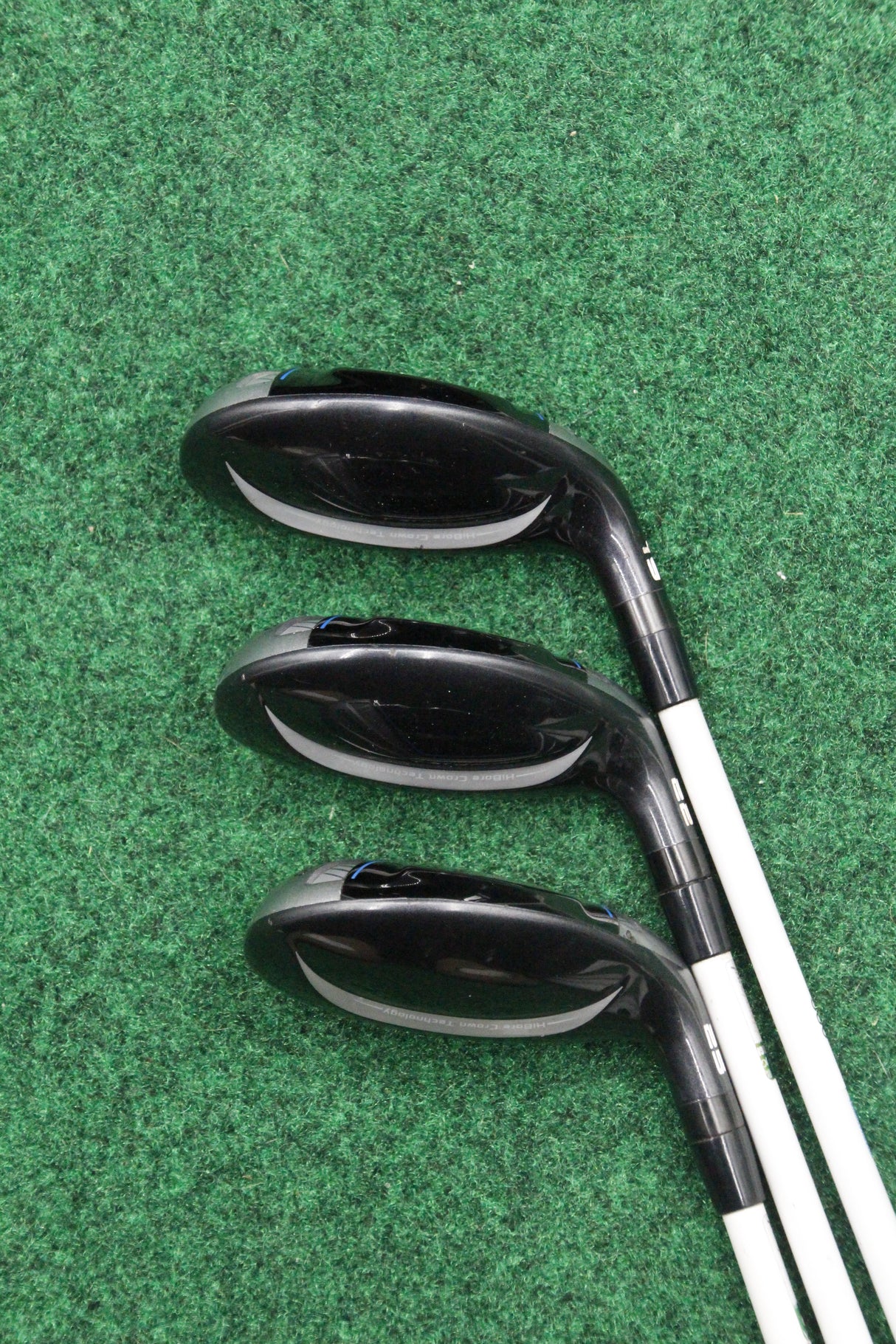 Cleveland Launcher HB 19, 22, 25 Degree Hybrid Set R Flex