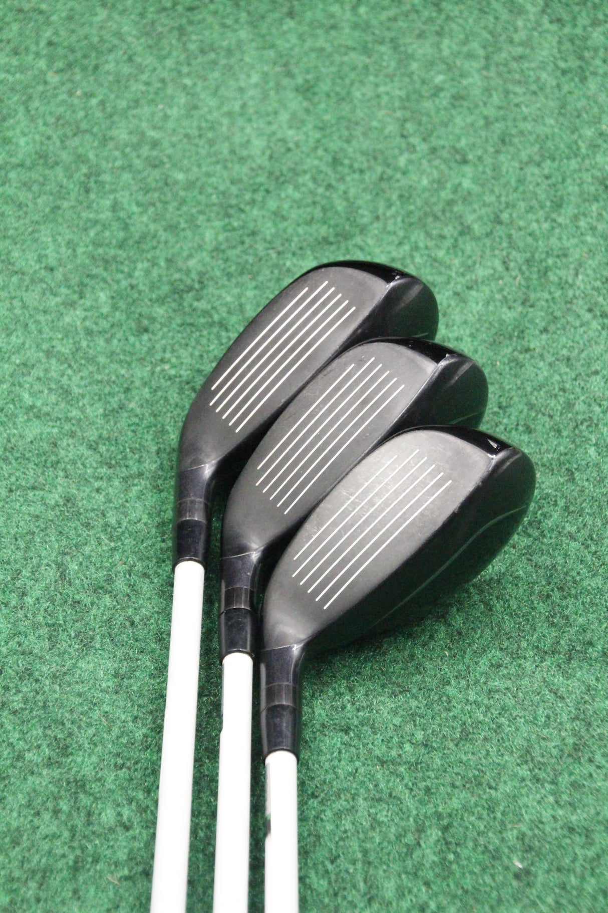 Cleveland Launcher HB 19, 22, 25 Degree Hybrid Set R Flex