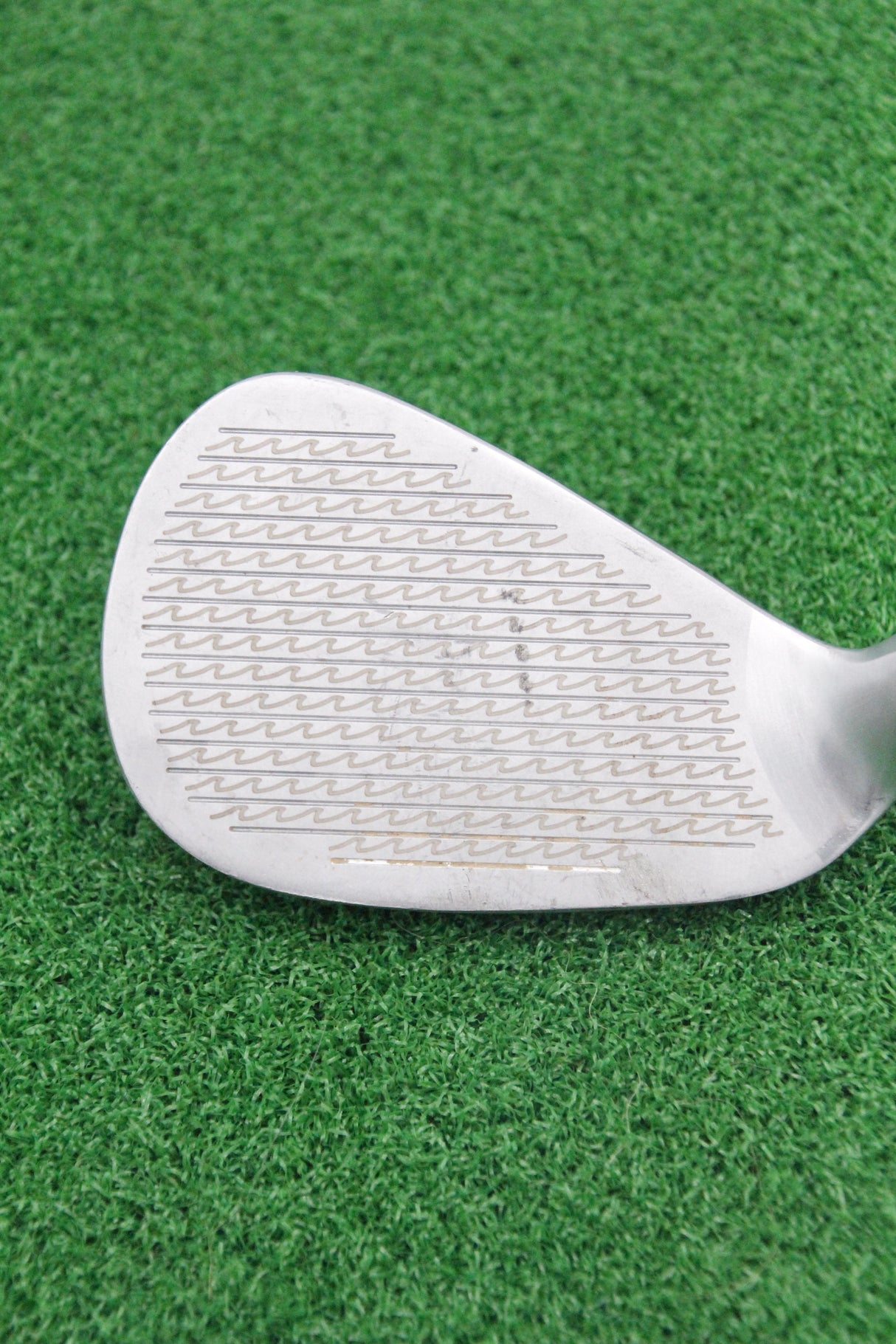 F2 Wave Series 60° LW Wedge Flex 35"